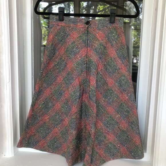 Vintage Plaid Skirt - Picture 12 of 13